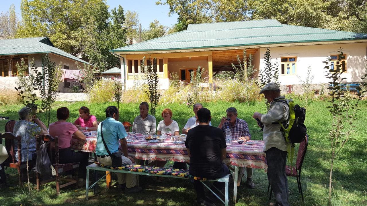 Hayat Guesthouse Nuratau Mountains Yukary-Ukhum المظهر الخارجي الصورة