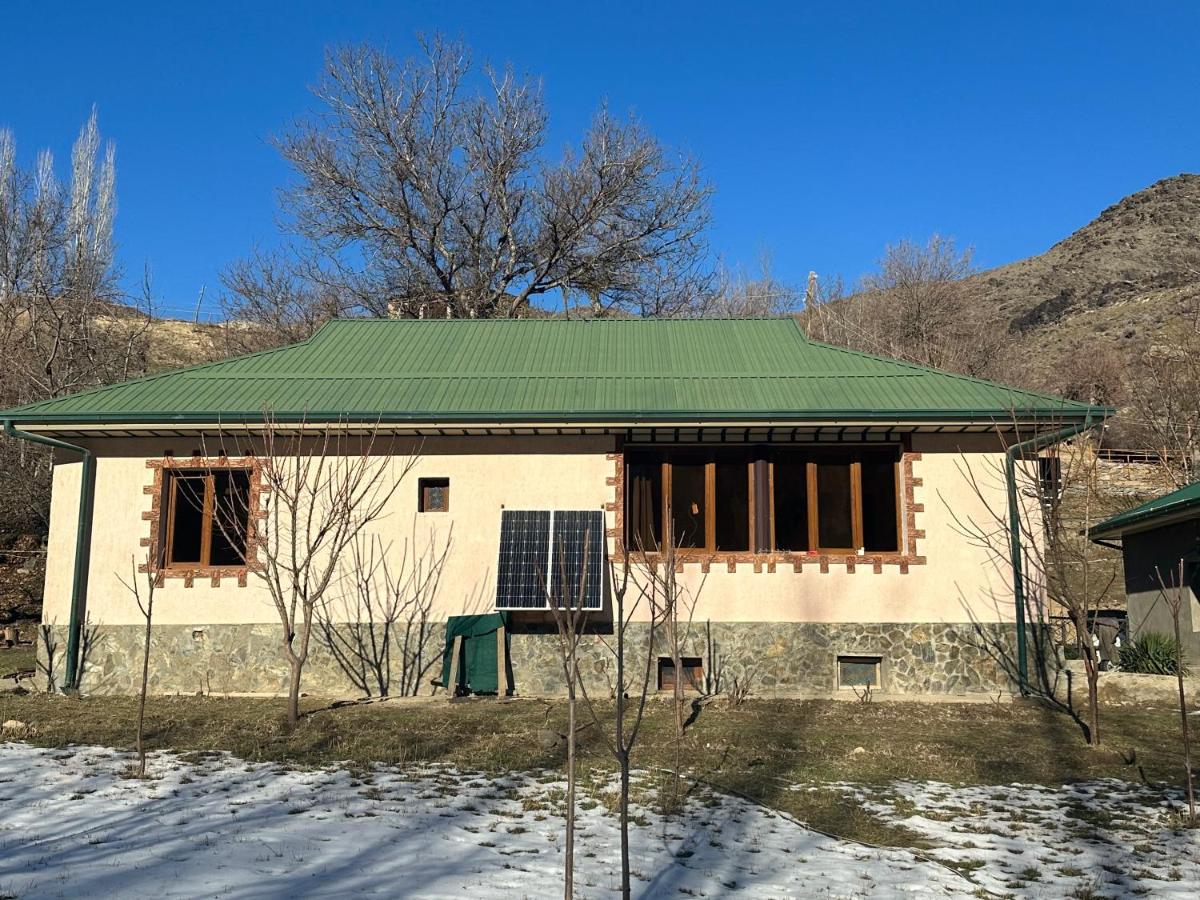 Hayat Guesthouse Nuratau Mountains Yukary-Ukhum المظهر الخارجي الصورة