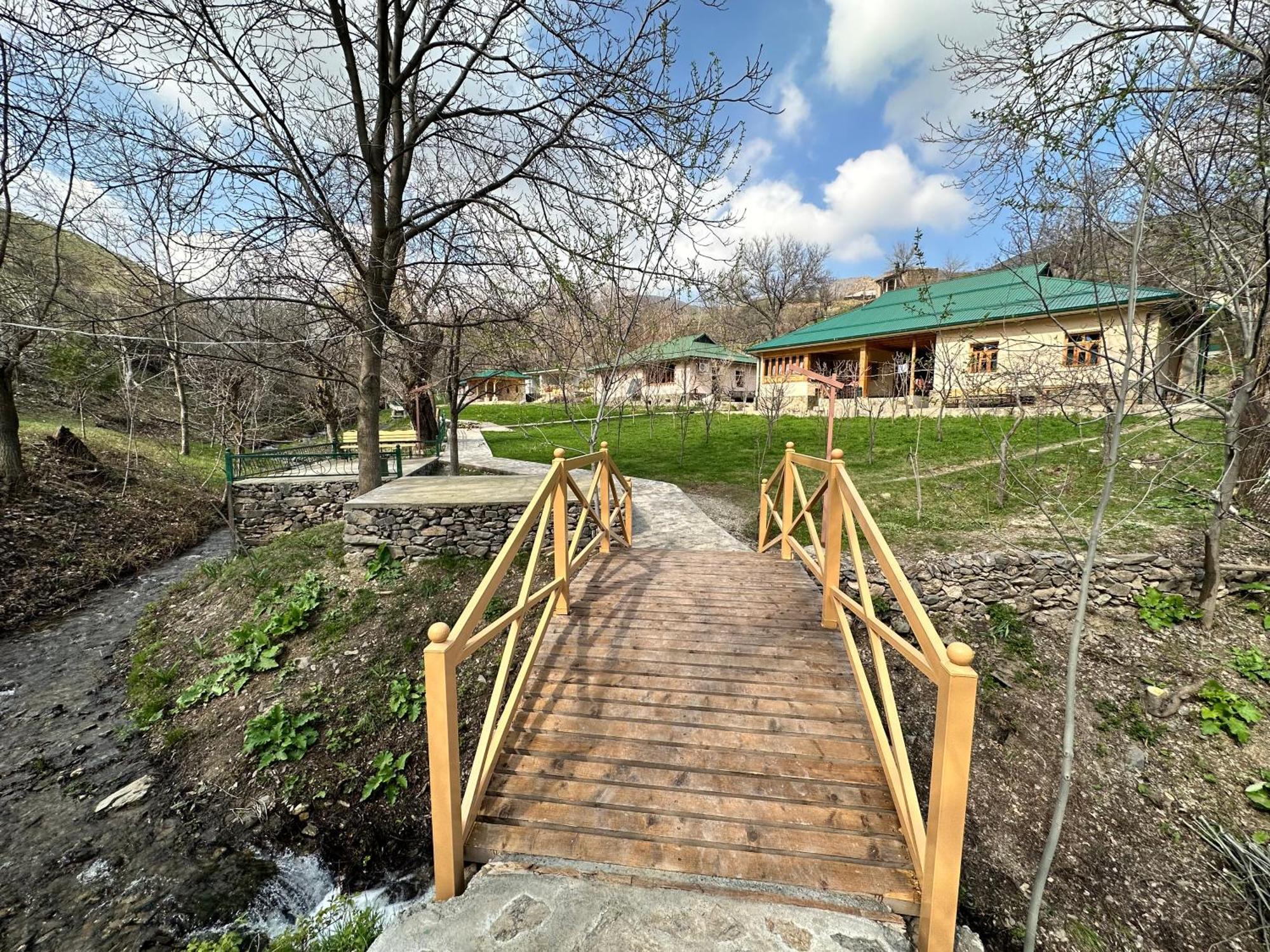 Hayat Guesthouse Nuratau Mountains Yukary-Ukhum المظهر الخارجي الصورة