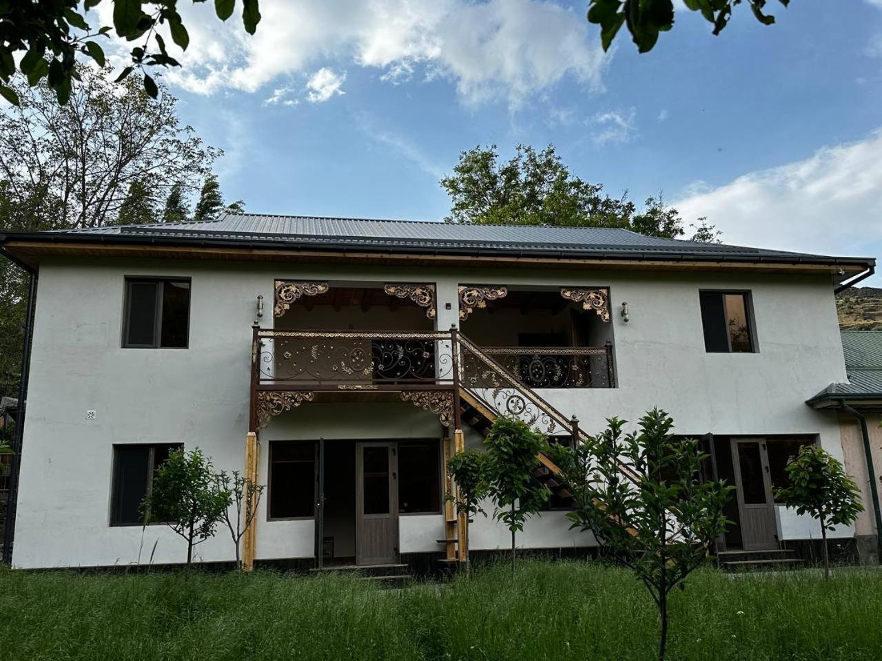 Hayat Guesthouse Nuratau Mountains Yukary-Ukhum المظهر الخارجي الصورة